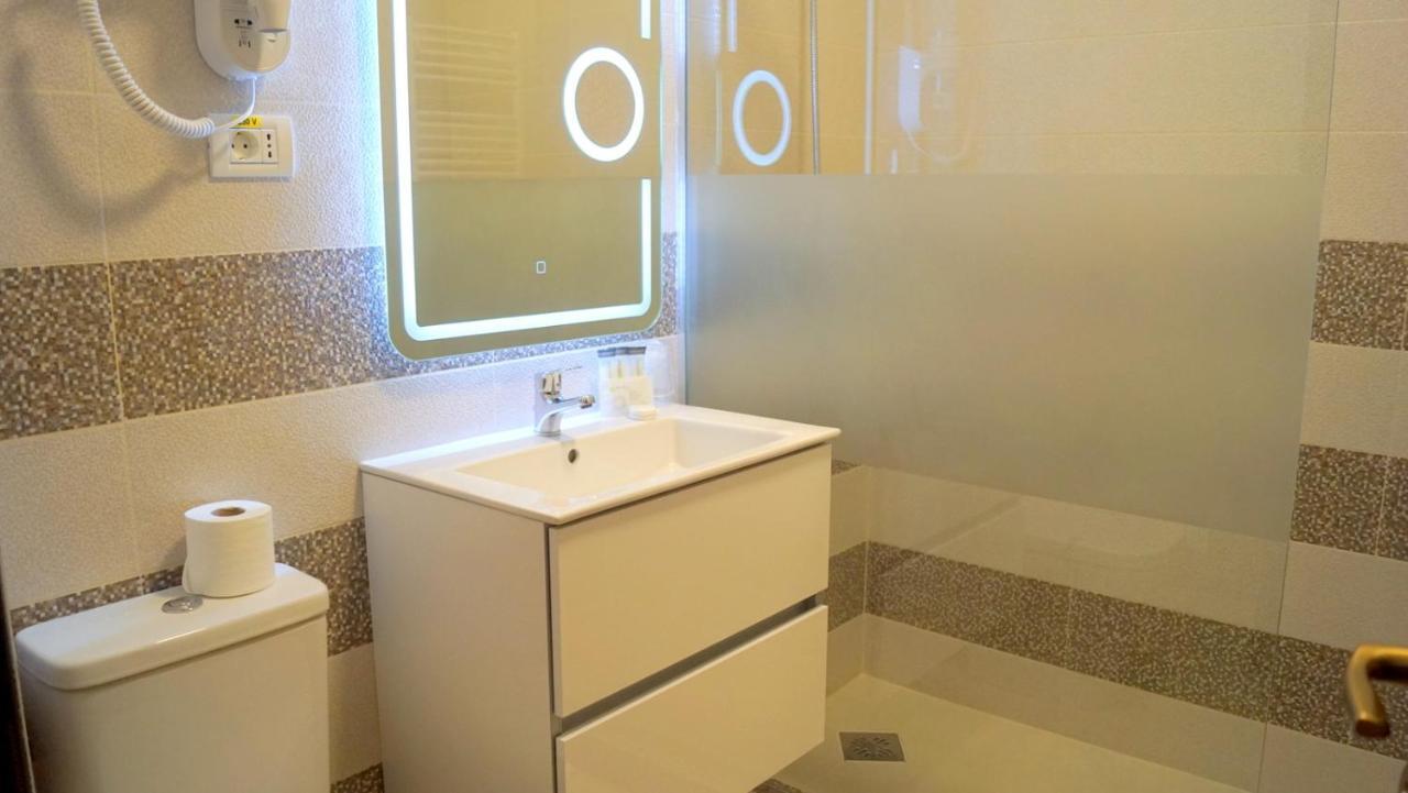 Pensiunea Romeo Resort Focşani 外观 照片